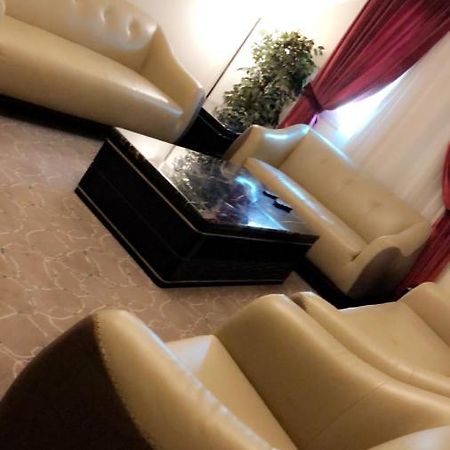 Sixty Three Hotel Suites 리야드 외부 사진